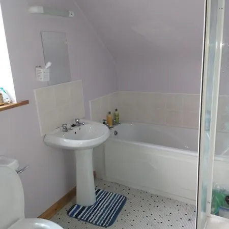Double With Shared Bathroom And Bath Available For One Adult Guest Pansiyon Neustift im Stubaital